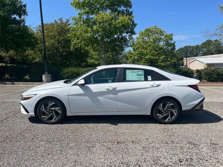 new 2025 Hyundai Elantra car, priced at $26,774