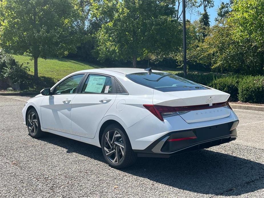 new 2025 Hyundai Elantra car, priced at $26,774