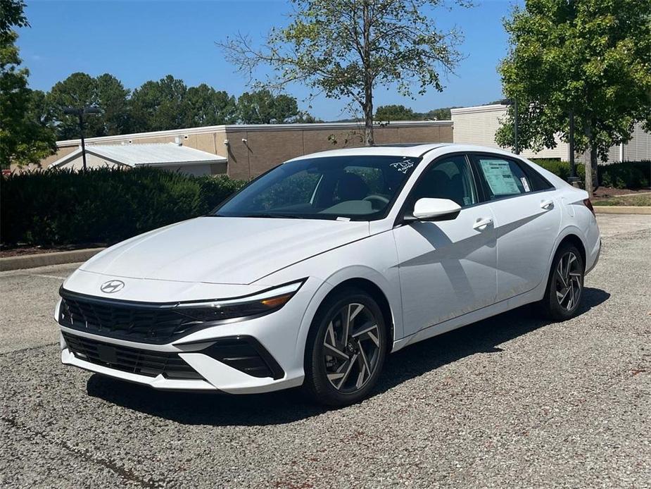 new 2025 Hyundai Elantra car, priced at $26,774