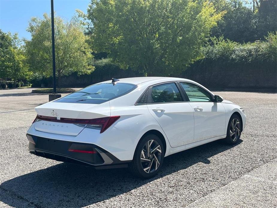 new 2025 Hyundai Elantra car, priced at $26,774