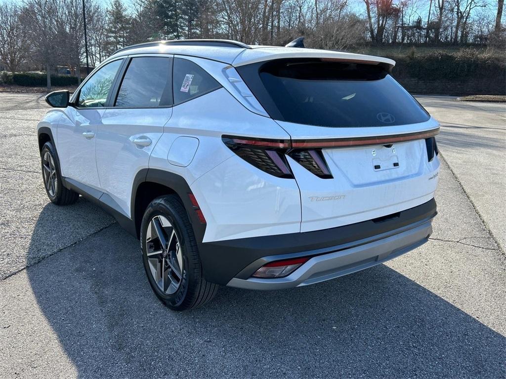 new 2025 Hyundai Tucson Hybrid car, priced at $38,050