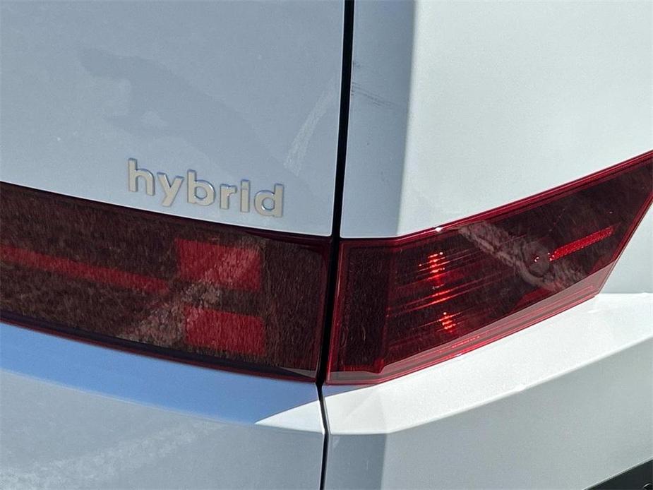 new 2025 Hyundai Santa Fe HEV car, priced at $45,608