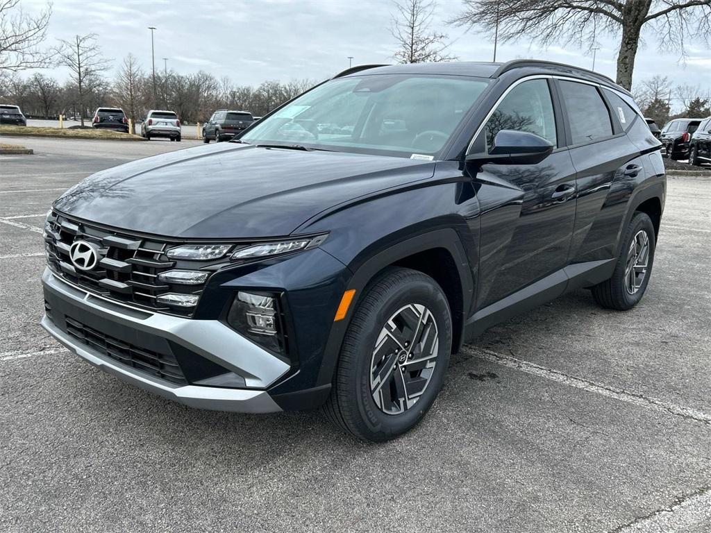 new 2025 Hyundai TUCSON Hybrid car, priced at $33,374