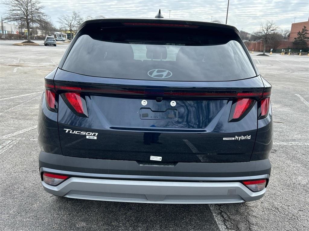 new 2025 Hyundai TUCSON Hybrid car, priced at $33,374