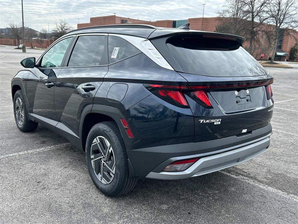 new 2025 Hyundai TUCSON Hybrid car, priced at $33,374