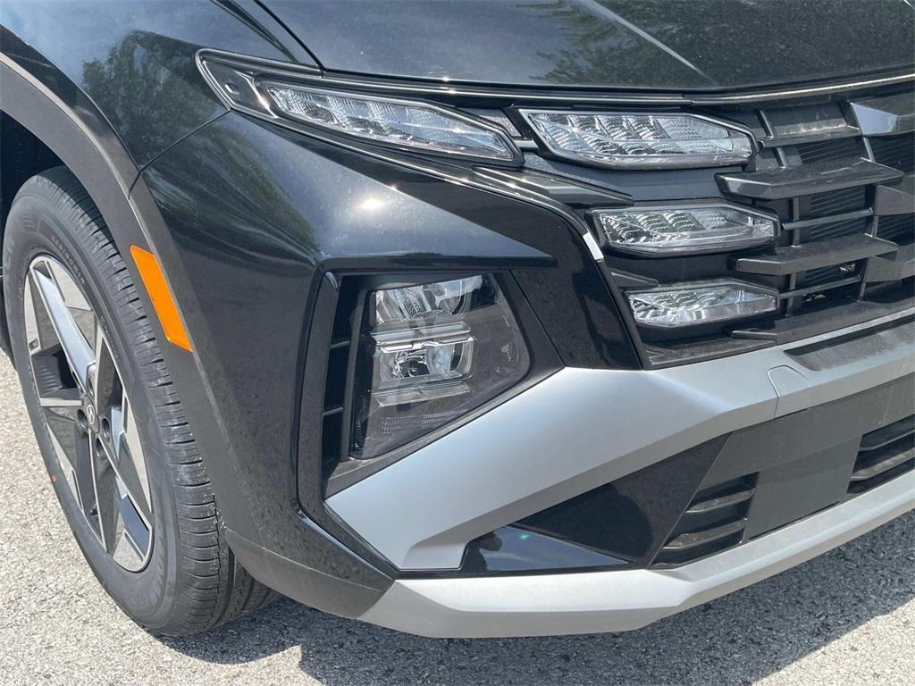 new 2025 Hyundai TUCSON Hybrid car, priced at $31,906