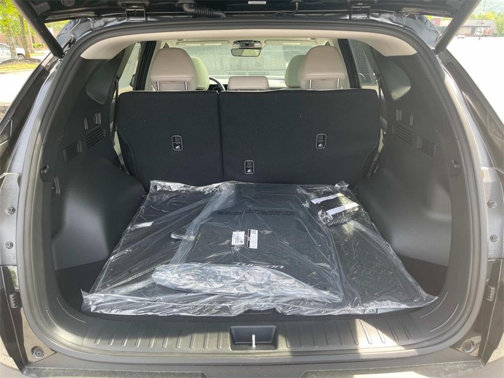 new 2025 Hyundai TUCSON Hybrid car, priced at $31,906