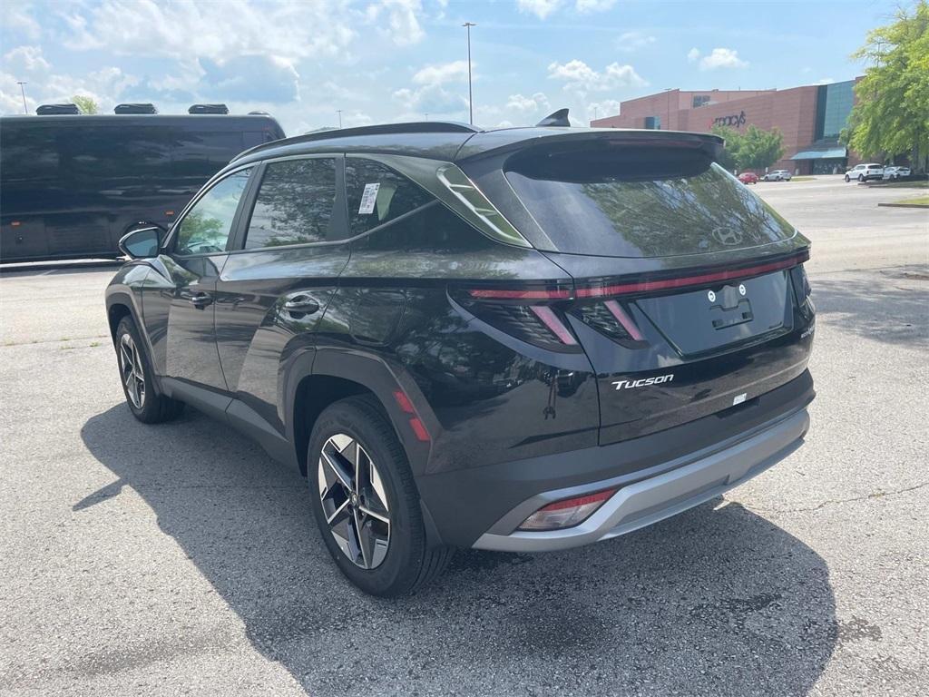 new 2025 Hyundai TUCSON Hybrid car, priced at $31,906