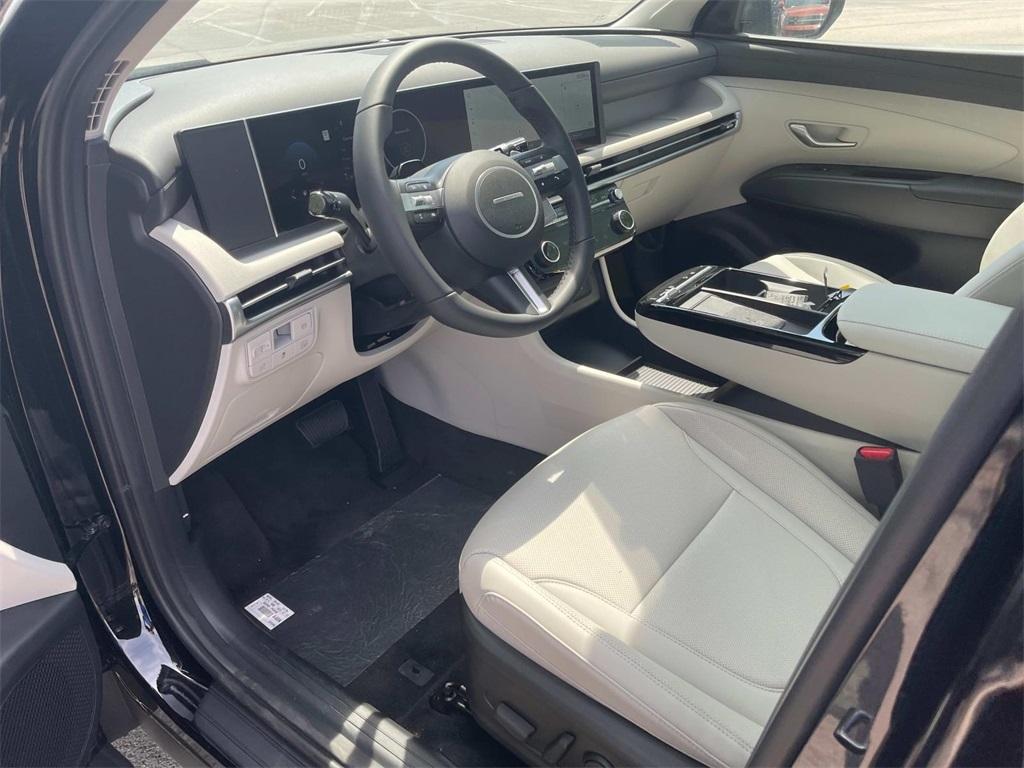 new 2025 Hyundai TUCSON Hybrid car, priced at $31,906