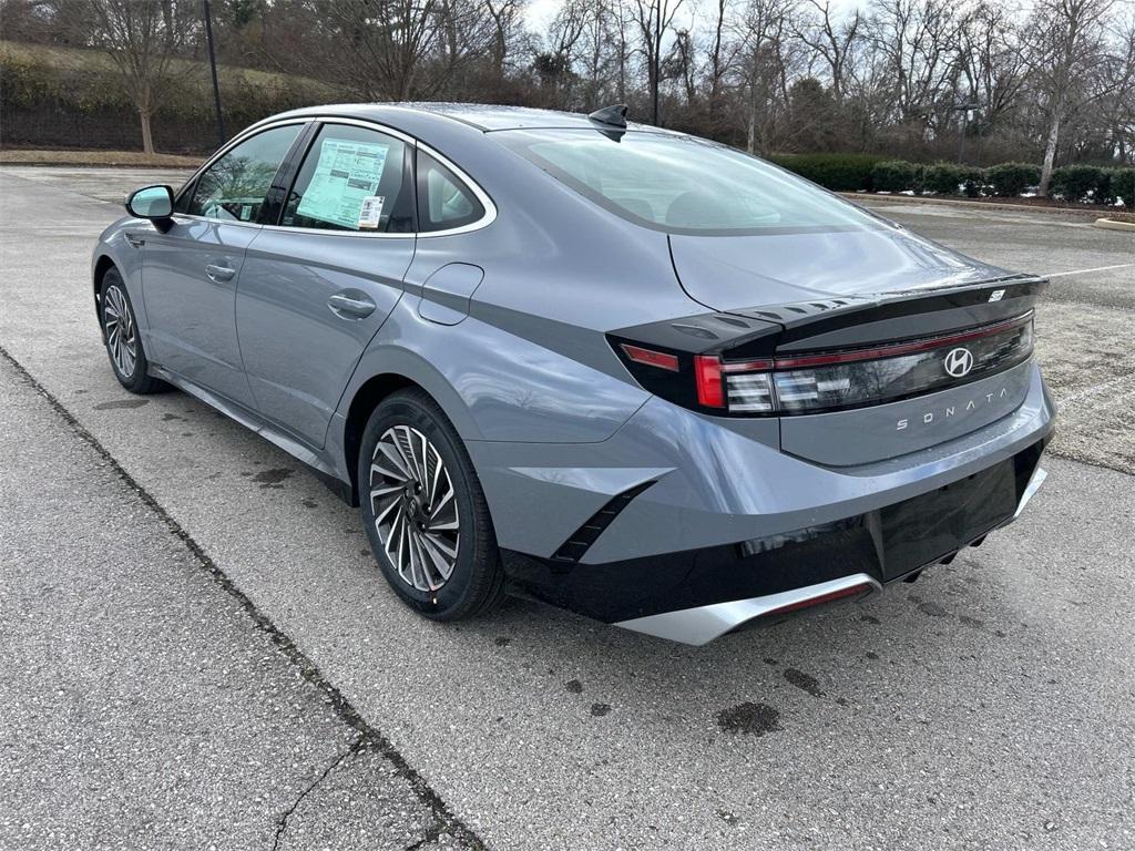 new 2025 Hyundai Sonata Hybrid car, priced at $31,845