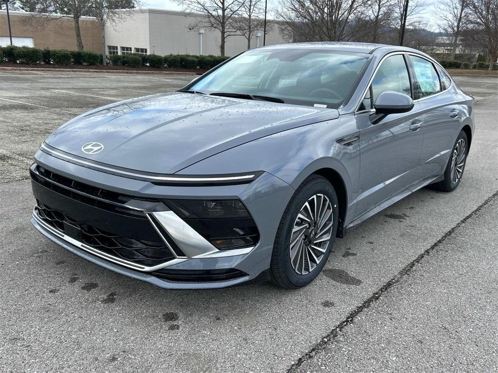 new 2025 Hyundai Sonata Hybrid car, priced at $31,845