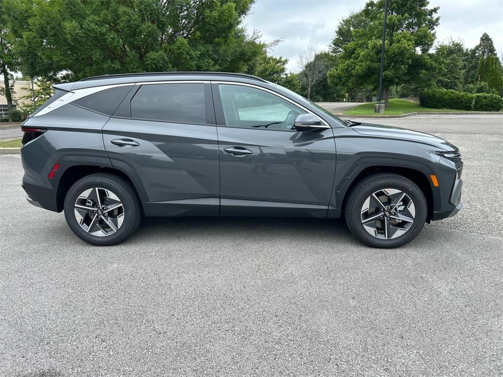 new 2025 Hyundai Tucson car, priced at $34,275
