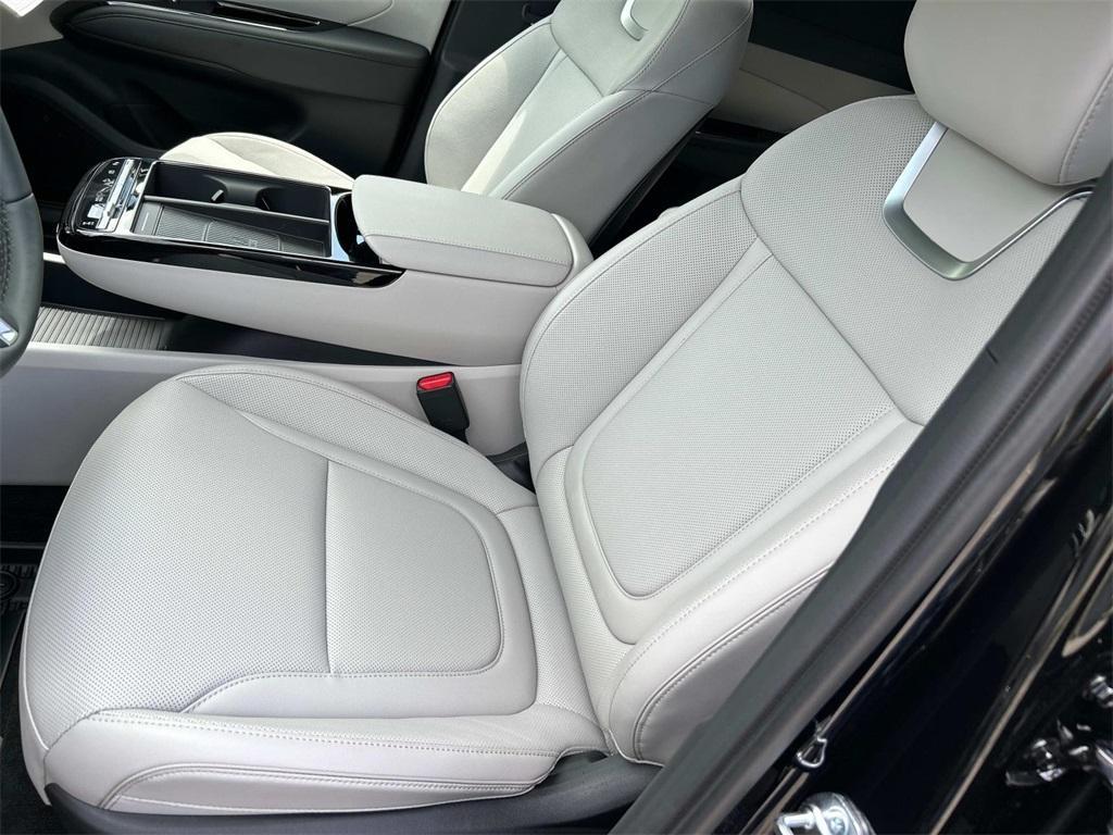 new 2025 Hyundai TUCSON Hybrid car, priced at $36,529