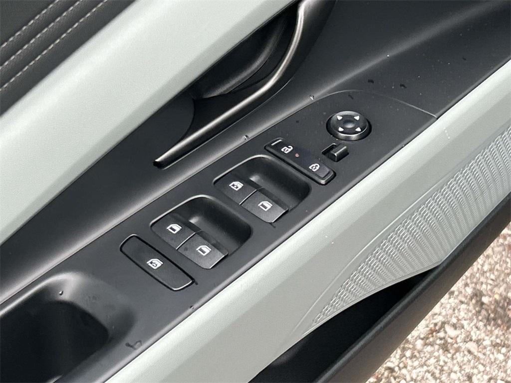 new 2025 Hyundai ELANTRA HEV car, priced at $26,046