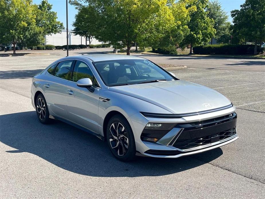 new 2024 Hyundai Sonata car, priced at $25,347