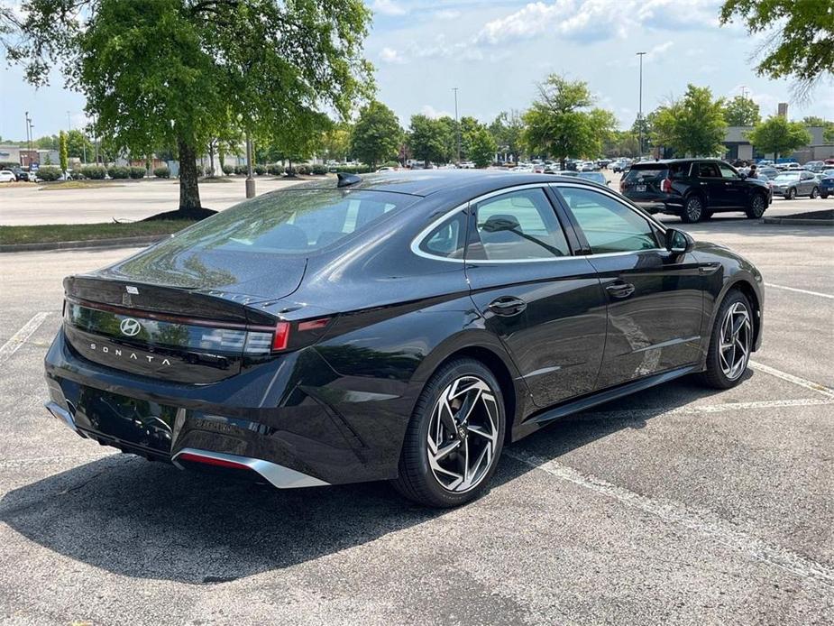 new 2024 Hyundai Sonata car, priced at $28,053