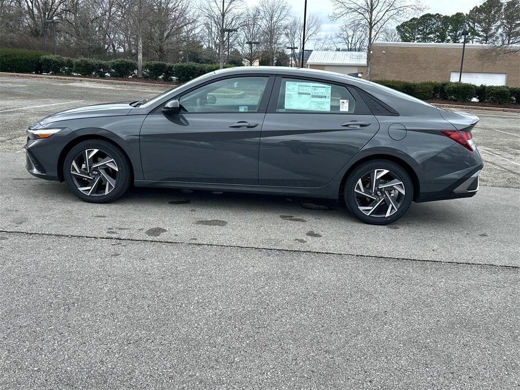 new 2025 Hyundai Elantra car, priced at $23,100