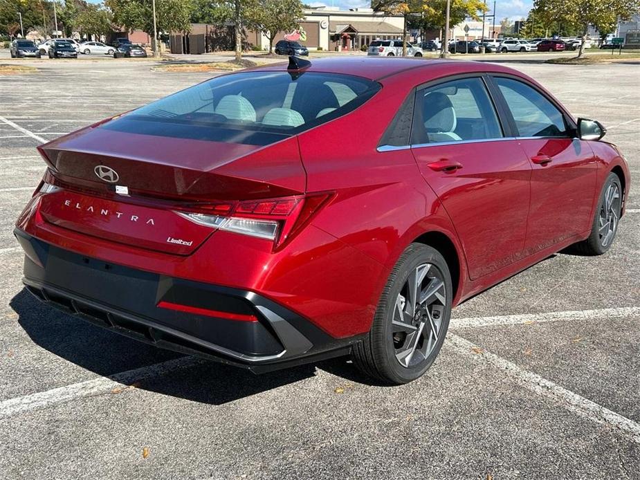 new 2025 Hyundai Elantra car, priced at $27,900