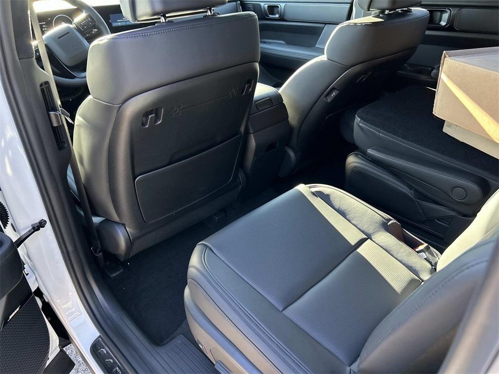 new 2026 Hyundai Santa Fe car, priced at $47,587