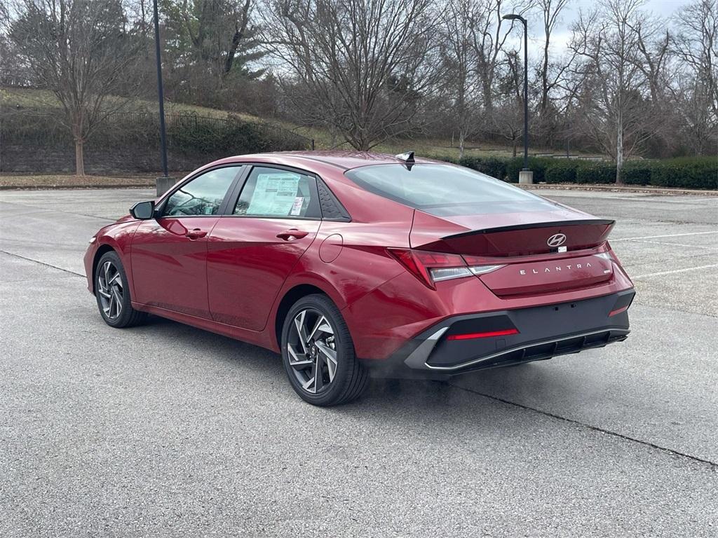 new 2025 Hyundai Elantra HEV car, priced at $28,430