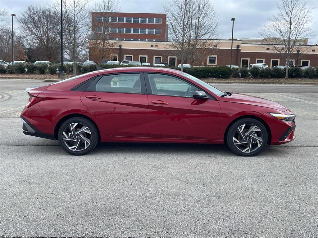 new 2025 Hyundai Elantra HEV car, priced at $28,430