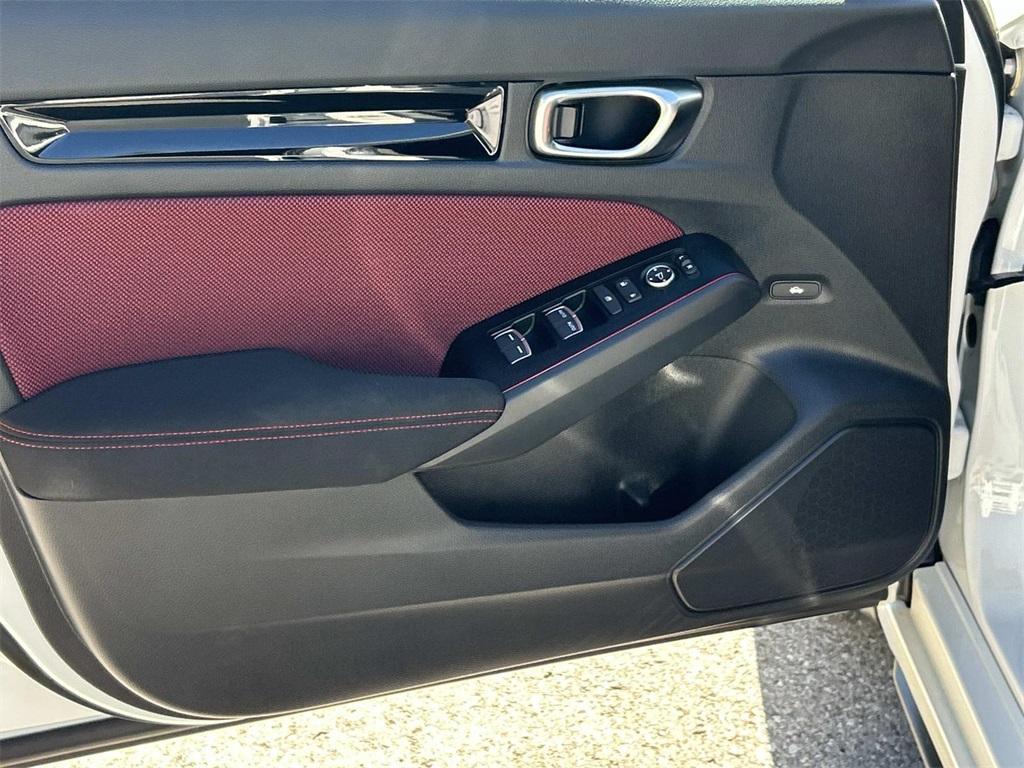 used 2025 Honda Civic Si car, priced at $31,914