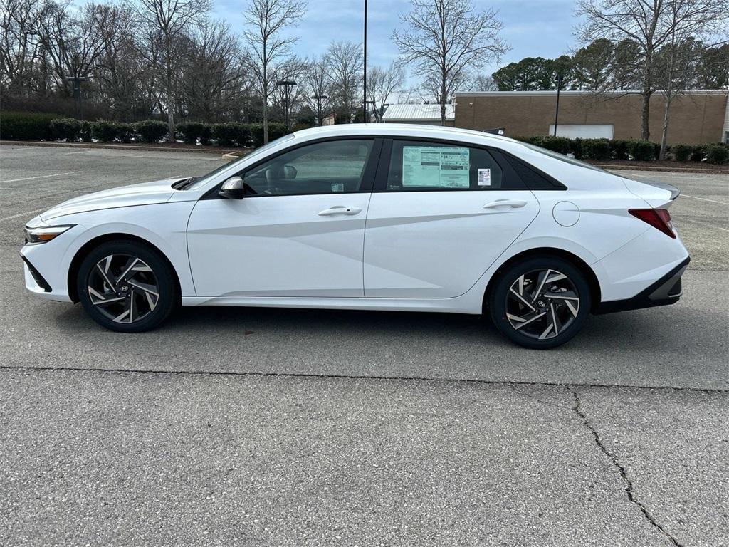 new 2025 Hyundai Elantra car, priced at $23,600