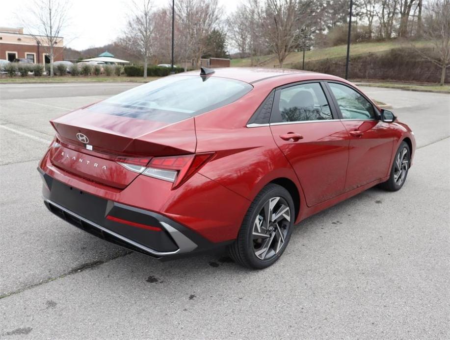 new 2024 Hyundai Elantra car, priced at $24,760