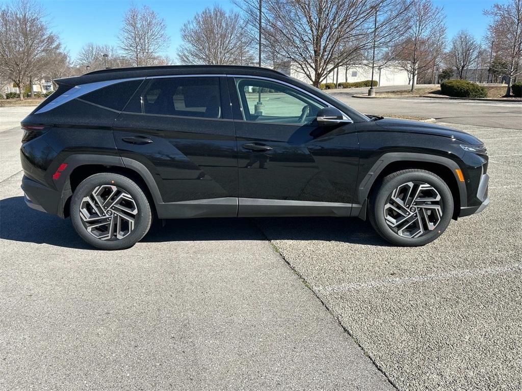 new 2025 Hyundai Tucson car, priced at $37,118