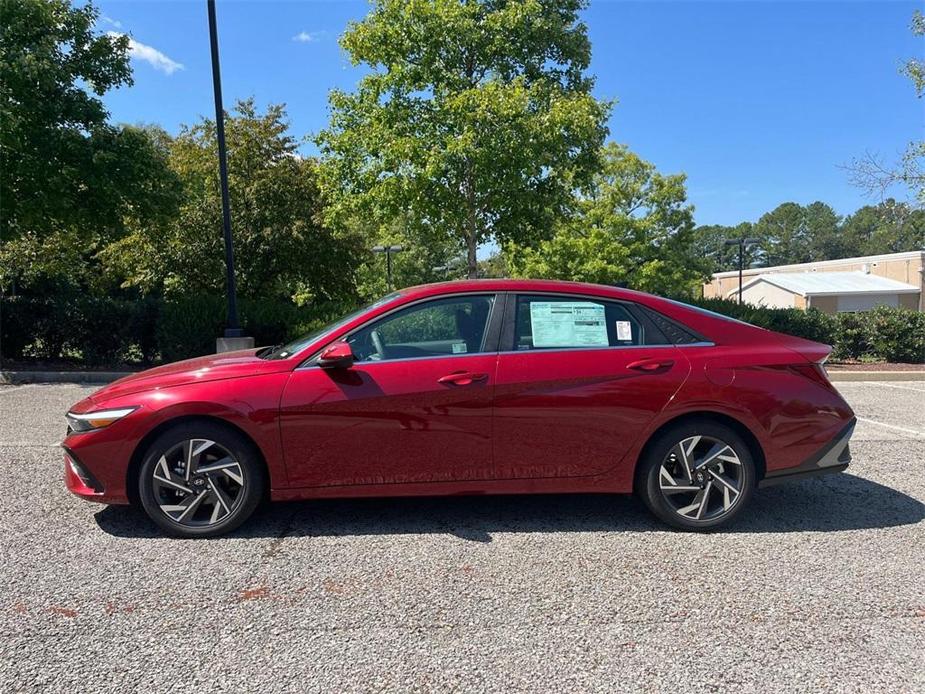 new 2025 Hyundai Elantra car, priced at $26,989