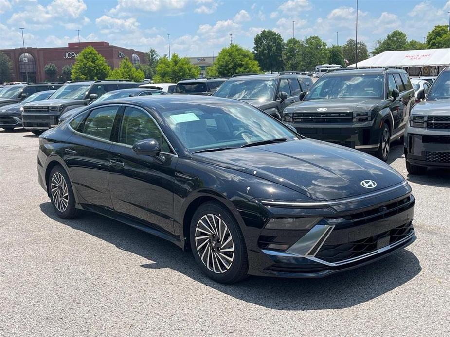 new 2024 Hyundai Sonata Hybrid car, priced at $33,860