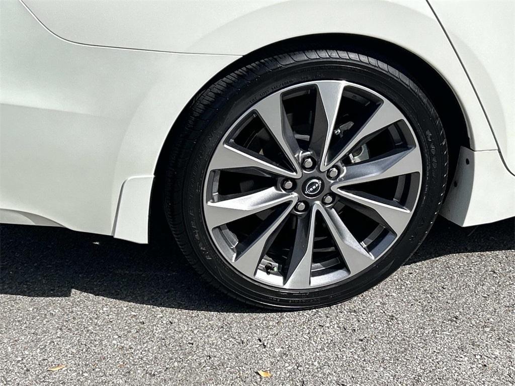 used 2023 Nissan Maxima car, priced at $34,701