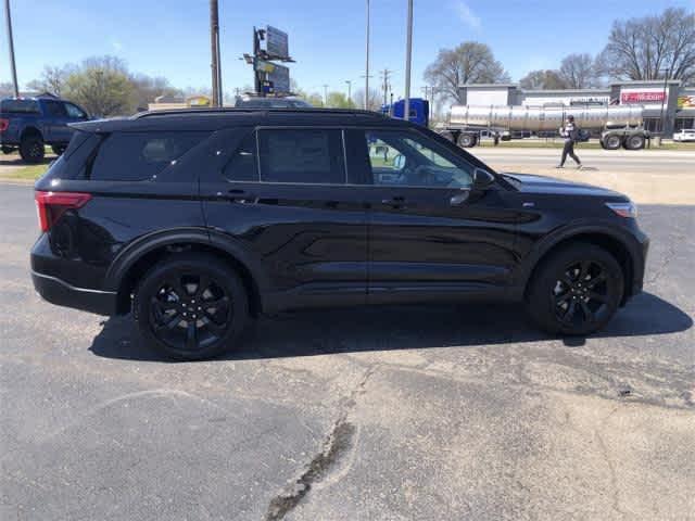 new 2024 Ford Explorer car, priced at $49,904