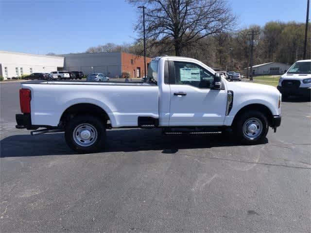 new 2024 Ford F-250 car, priced at $48,665