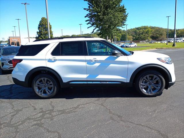 new 2025 Ford Explorer car, priced at $49,922