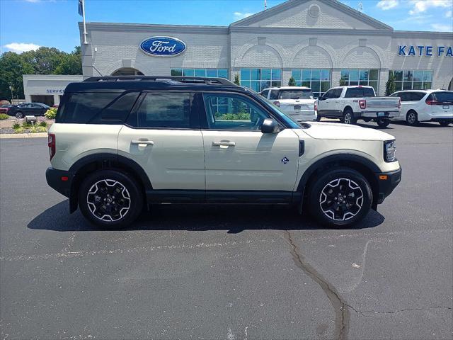 new 2025 Ford Bronco Sport car, priced at $37,665