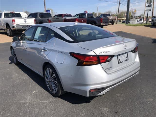 used 2023 Nissan Altima car, priced at $27,995