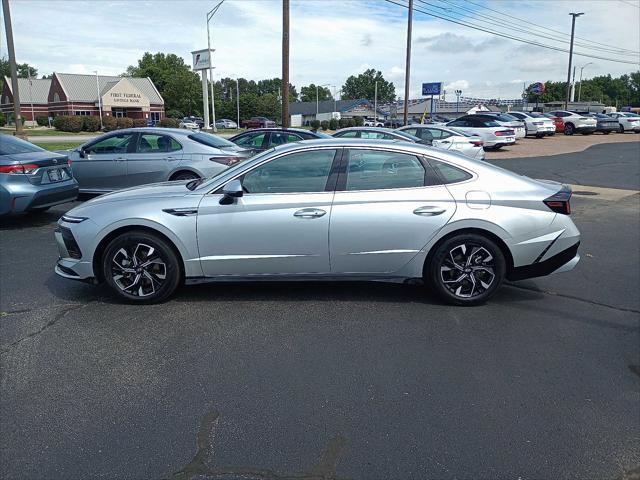 used 2025 Hyundai Sonata car, priced at $26,995
