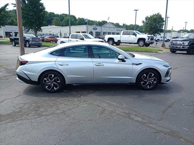 used 2025 Hyundai Sonata car, priced at $26,995