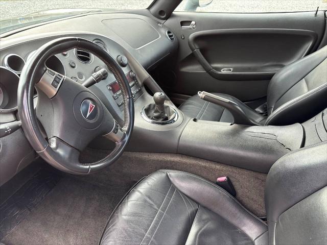 used 2007 Pontiac Solstice car, priced at $7,700