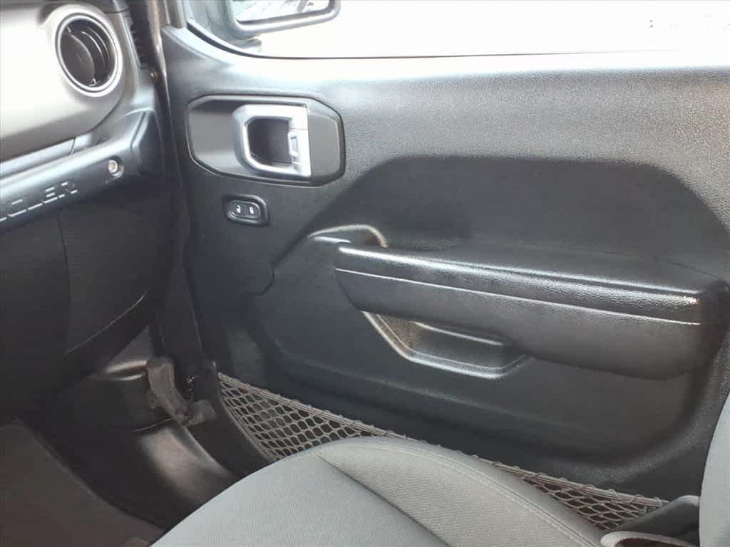 used 2021 Jeep Wrangler Unlimited car, priced at $32,687