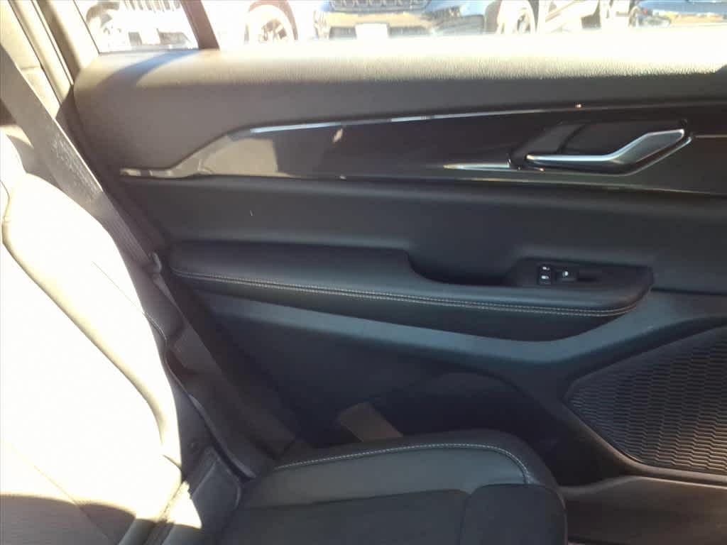 used 2023 Jeep Grand Cherokee L car, priced at $35,516