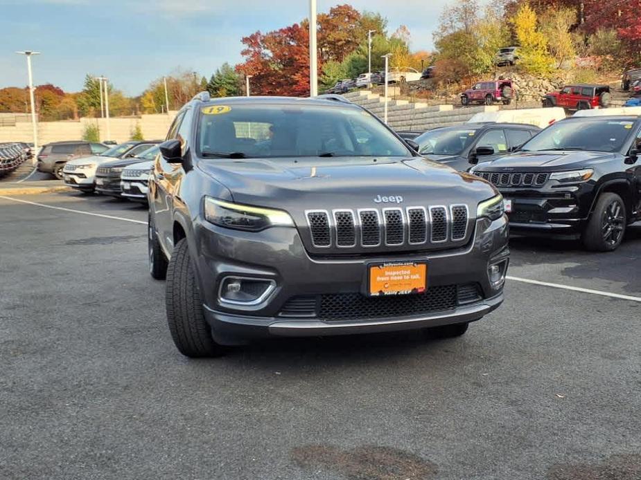 used 2019 Jeep Cherokee car, priced at $22,364