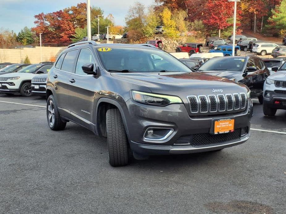 used 2019 Jeep Cherokee car, priced at $22,364