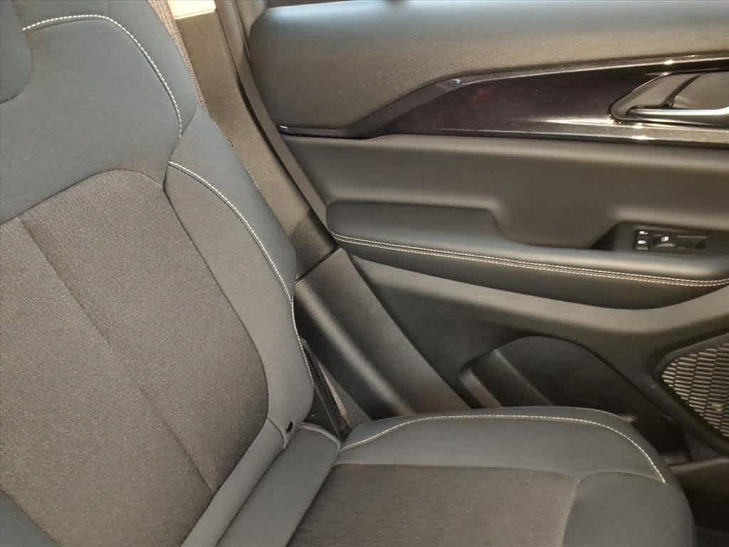 used 2023 Jeep Grand Cherokee car, priced at $29,546