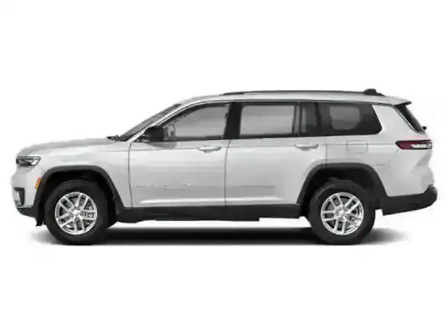 new 2024 Jeep Grand Cherokee L car, priced at $38,479