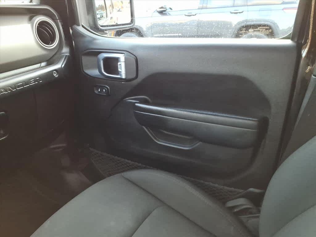 used 2021 Jeep Wrangler Unlimited car, priced at $33,918