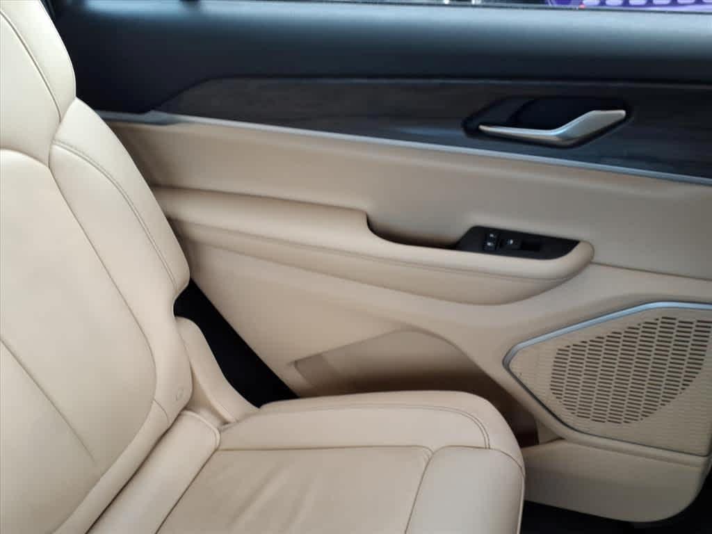 used 2021 Jeep Grand Cherokee L car, priced at $27,698