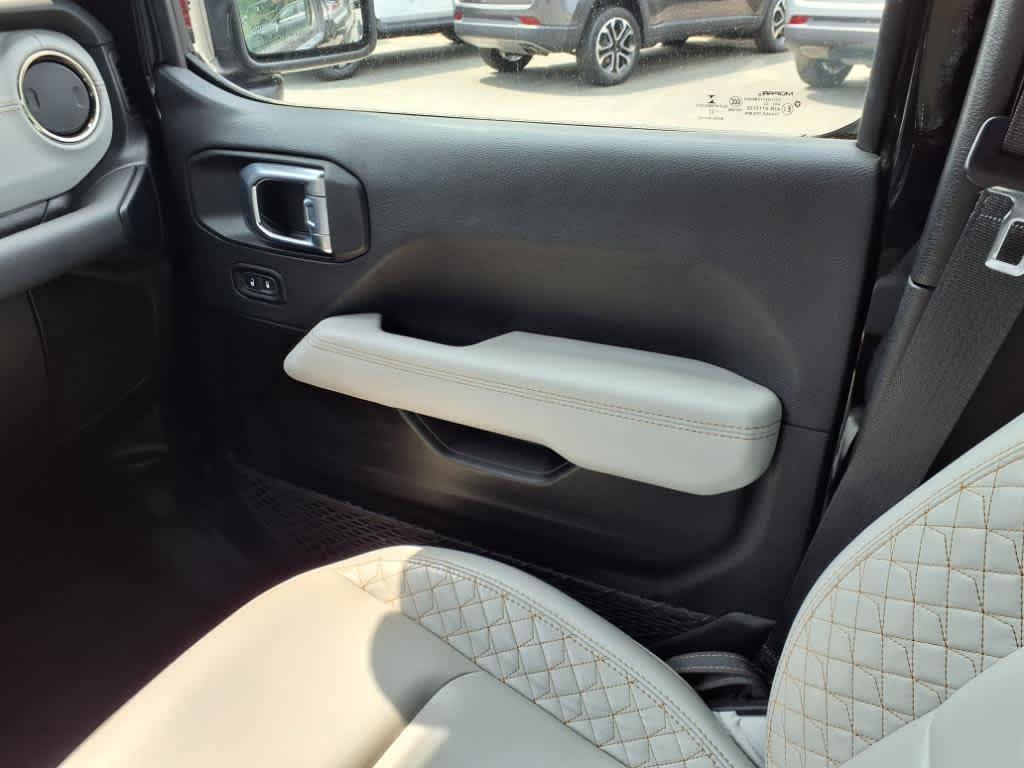 used 2022 Jeep Wrangler Unlimited car, priced at $37,908