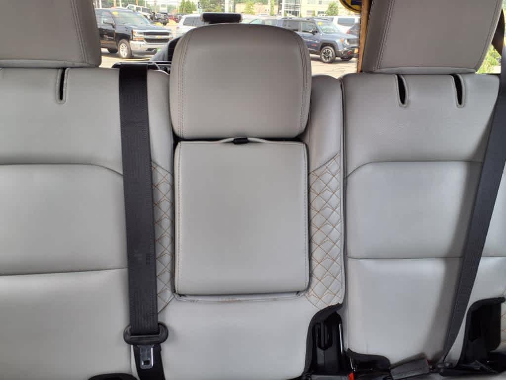 used 2022 Jeep Wrangler Unlimited car, priced at $37,908